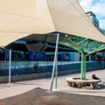 Instalan nueva estructura de sombra en el canil de Barrancas de Belgrano.